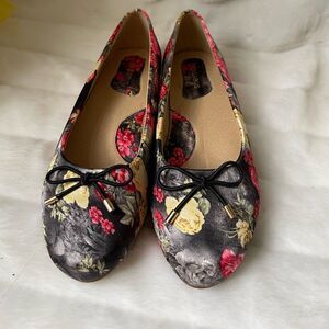 Masseys multi color fabric floral prints slip on flats black bow accent SZ11M